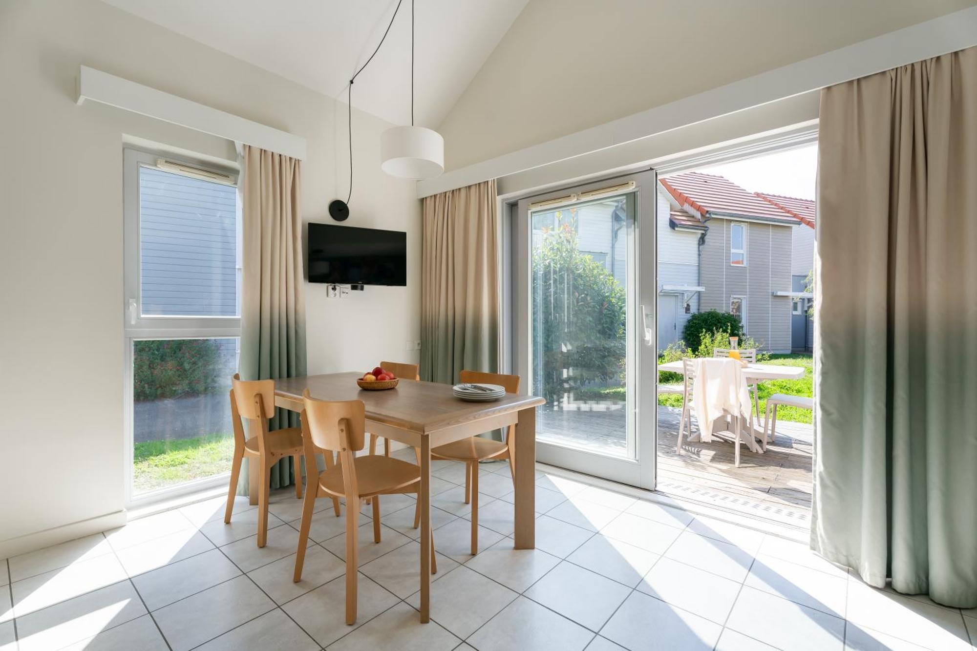 Residence Pierre & Vacances Le Domaine Du Bois De La Gree 포르니세 외부 사진