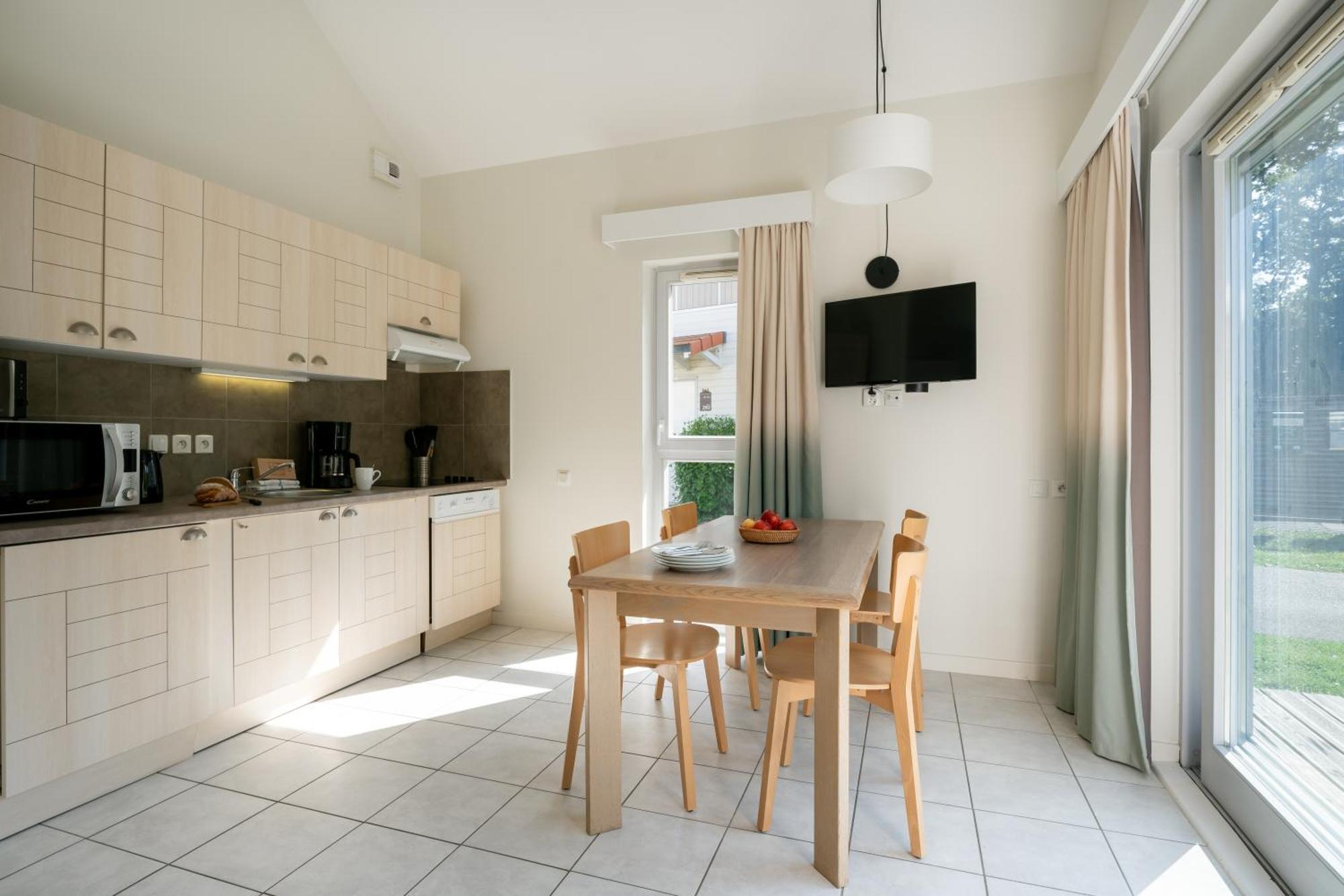 Residence Pierre & Vacances Le Domaine Du Bois De La Gree 포르니세 외부 사진